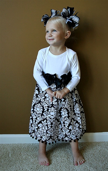 Damask Noir